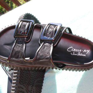 NEW CIRCUS-NY BY SAM EDELMAN PLATFORM SLIDE SANDAL NEVER WORN SIZE 9